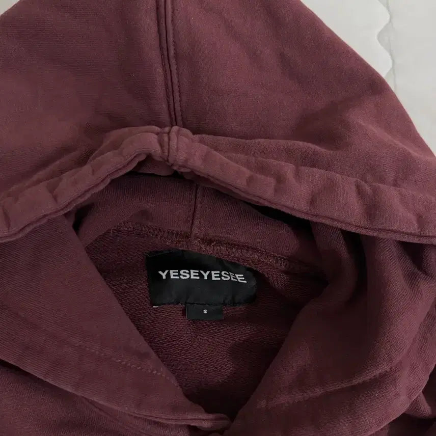 [SOLD OUT] Yeseyesee 후드티