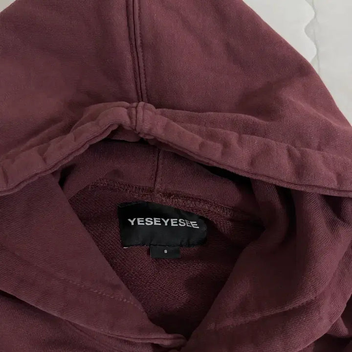 [SOLD OUT] Yeseyesee 후드티