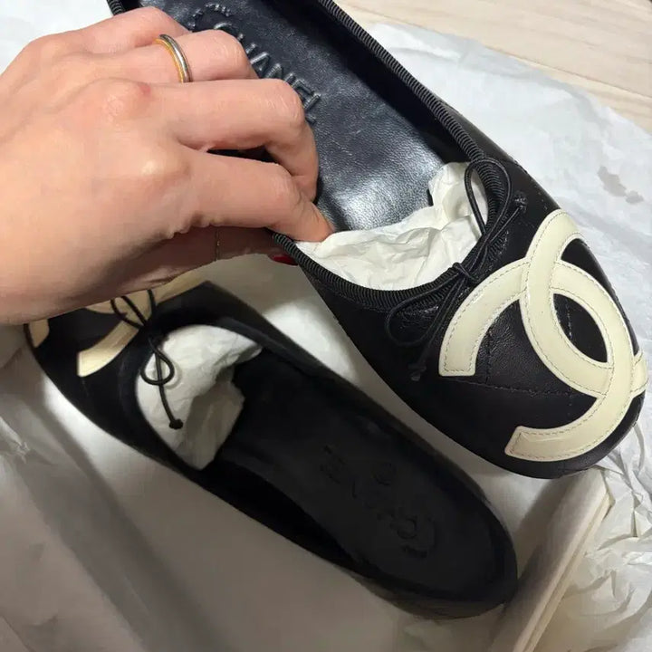 [BUNJANG] Chanel Cambon Flat (37.5) / 정품 샤넬 깜봉 플랫(37.5)