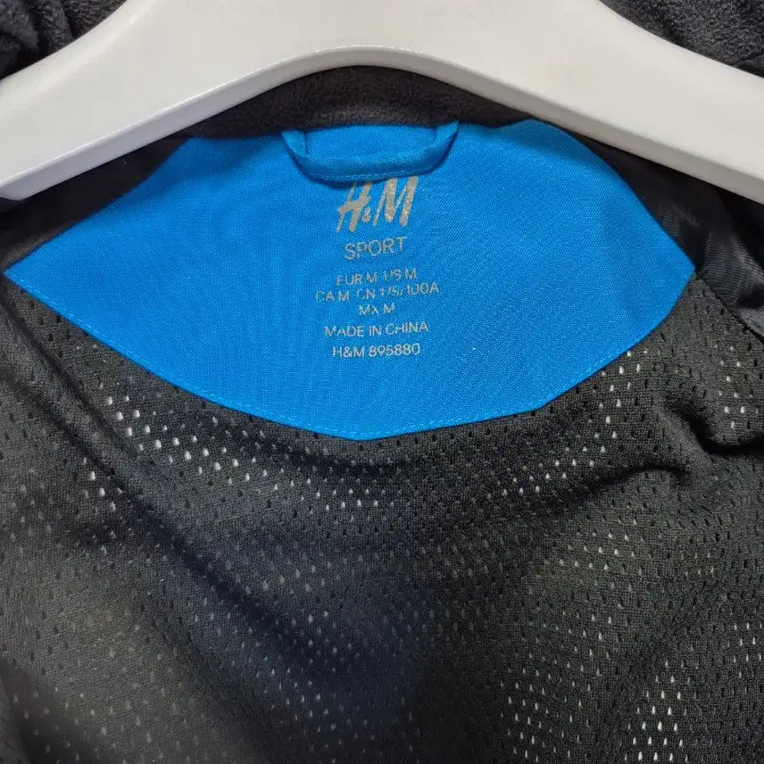 [BUNJANG] H&M Men's Windproof Parka / H&M 스포츠 남성 방풍 파카 100--105