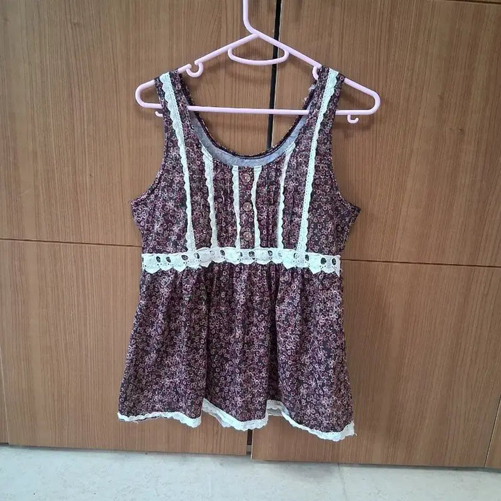 [BUNJANG] Floral Lace Vintage Style Camisole / 꽃무늬 플라워 레이스 빈티지 스타일 나시 모리걸