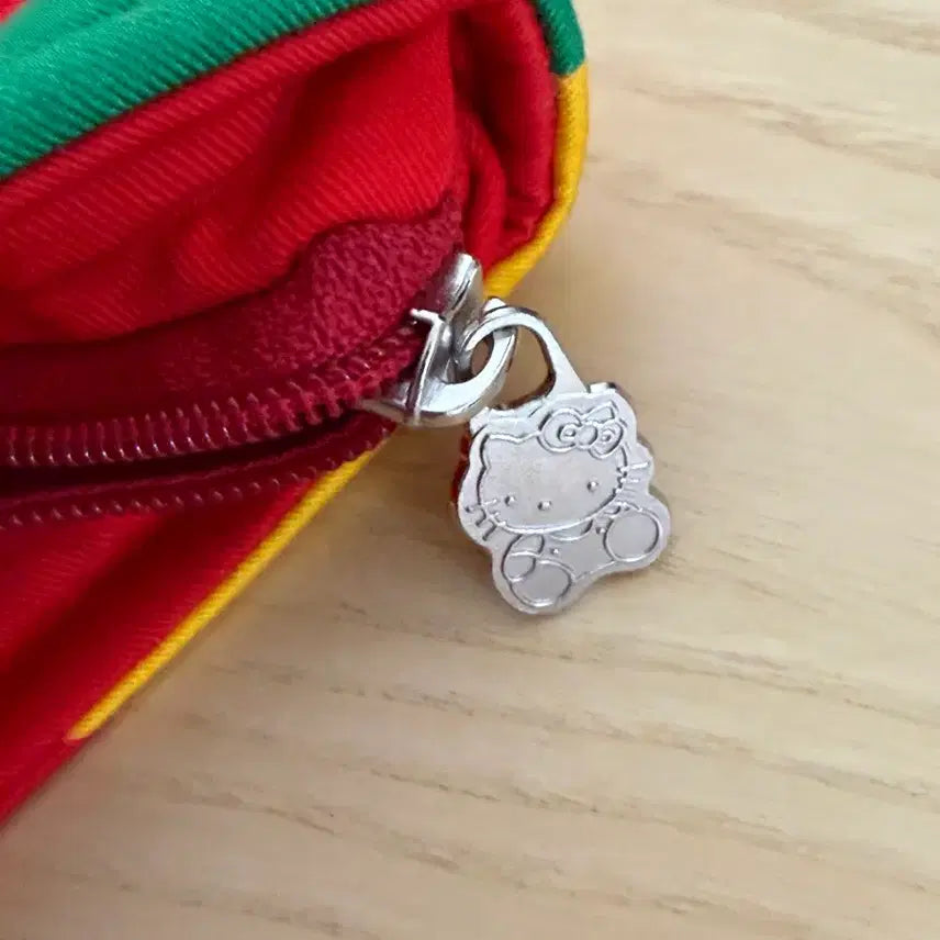 [SOLD OUT] 고전 문구 영아트 산리오 키티 피아노 가방 아이패드 파우치 추천