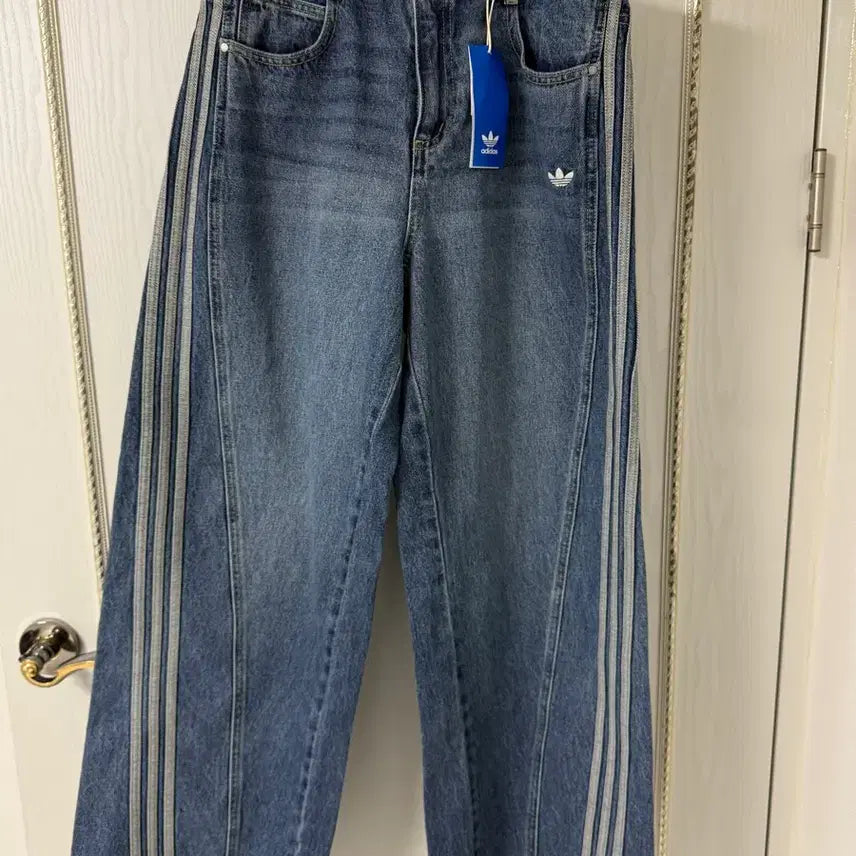 [BUNJANG] Adidas Denim Jeans / 아디다스 데님 새상품