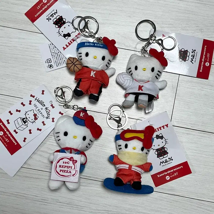 [BUNJANG] Sanrio Hello Kitty Mini Plush Keyring Set / 산리오 헬로키티 미니 인형 키링 4종 (농구, 배구, 피자, 스노보드)
