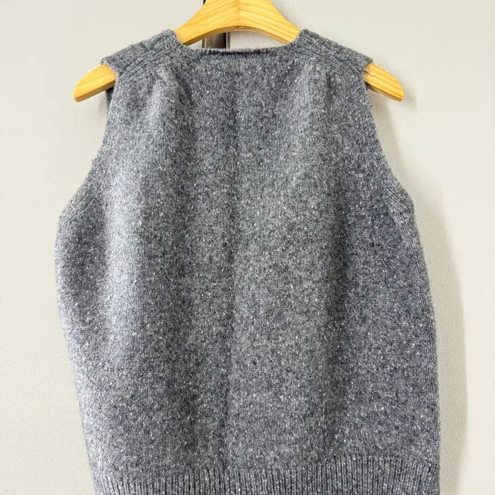 [BUNJANG] Gray Knit Vest / 회색 니트 조끼