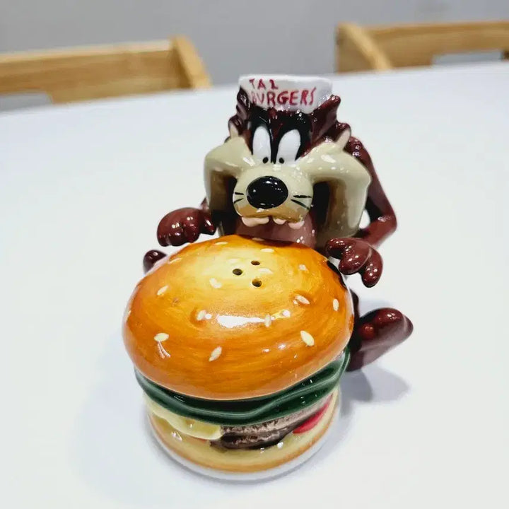 [BUNJANG] Looney Tunes Taz Hamburger Salt &amp; Pepper Set / 루니툰즈 테즈 햄버거 솔트앤페퍼