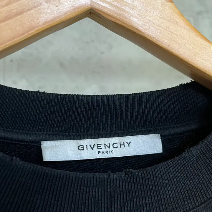 [BUNJANG] Givenchy Star World Tour Sweatshirt (M) / 지방시 스타 월드 투어 스웻셔츠 (M)