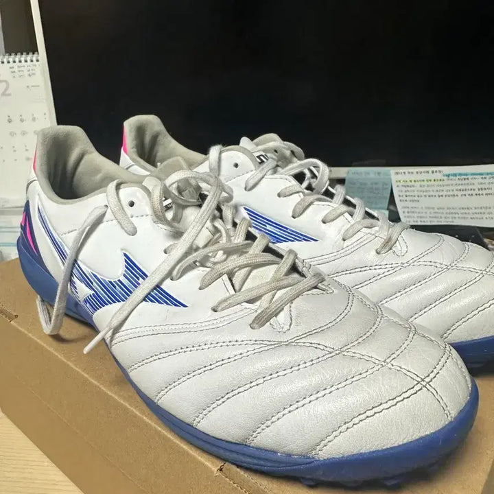 [BUNJANG] Mizuno Morelia Futsal Shoes 275 / 미즈노모렐리아풋살화275