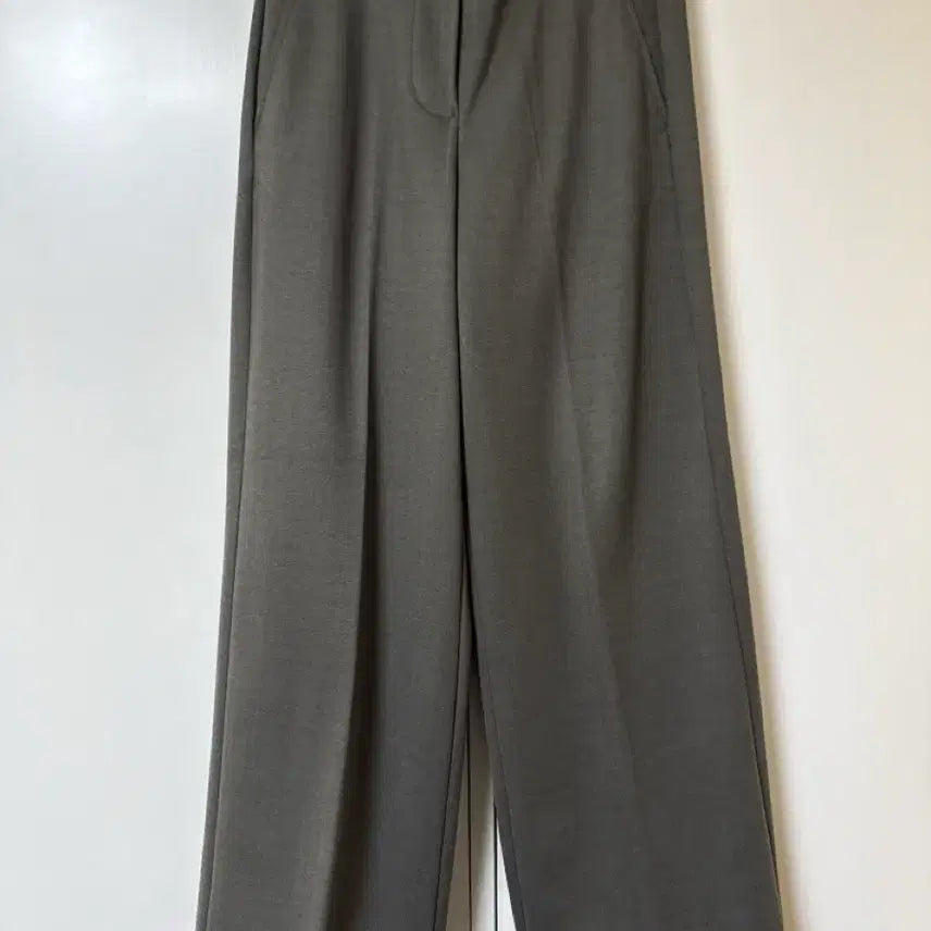 [BUNJANG] Khaki Slacks 55 Women&