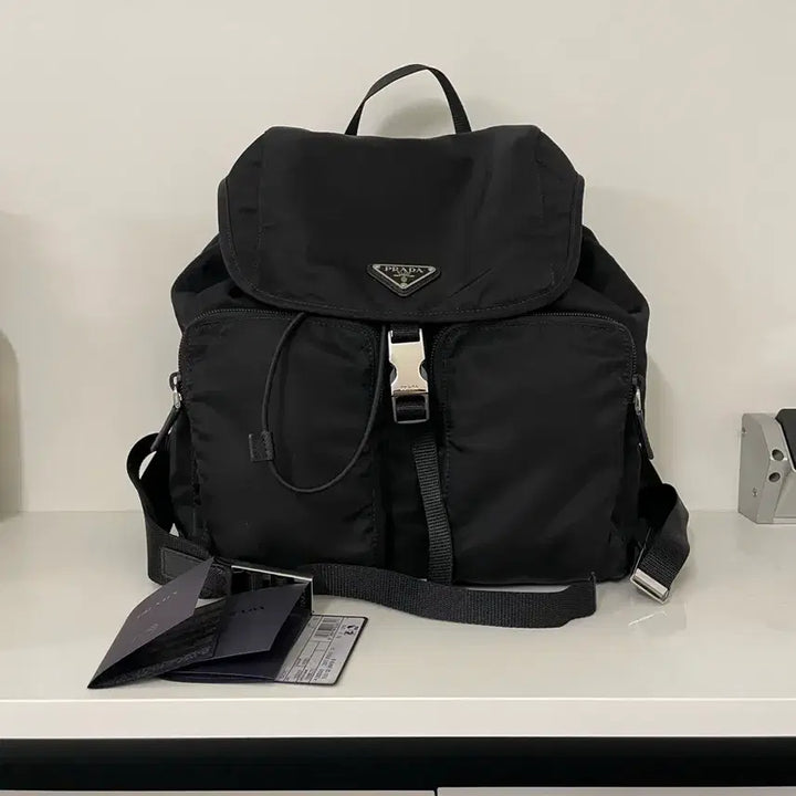 [BUNJANG] Prada Medium Backpack 1BZ005 / 프라다 백팩 미디움 사이즈 1bz005 (아울렛버전)
