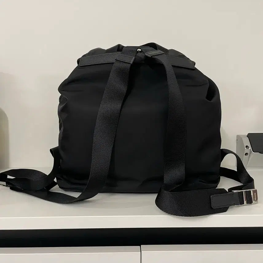 [BUNJANG] Prada Medium Backpack 1BZ005 / 프라다 백팩 미디움 사이즈 1bz005 (아울렛버전)