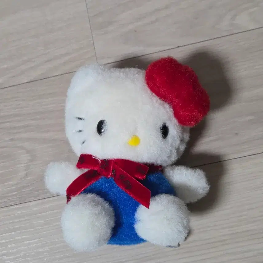[BUNJANG] Hello Kitty Plush Doll Keychain / 추가인하없음) 헬로키티 인형 봉제인형 키링