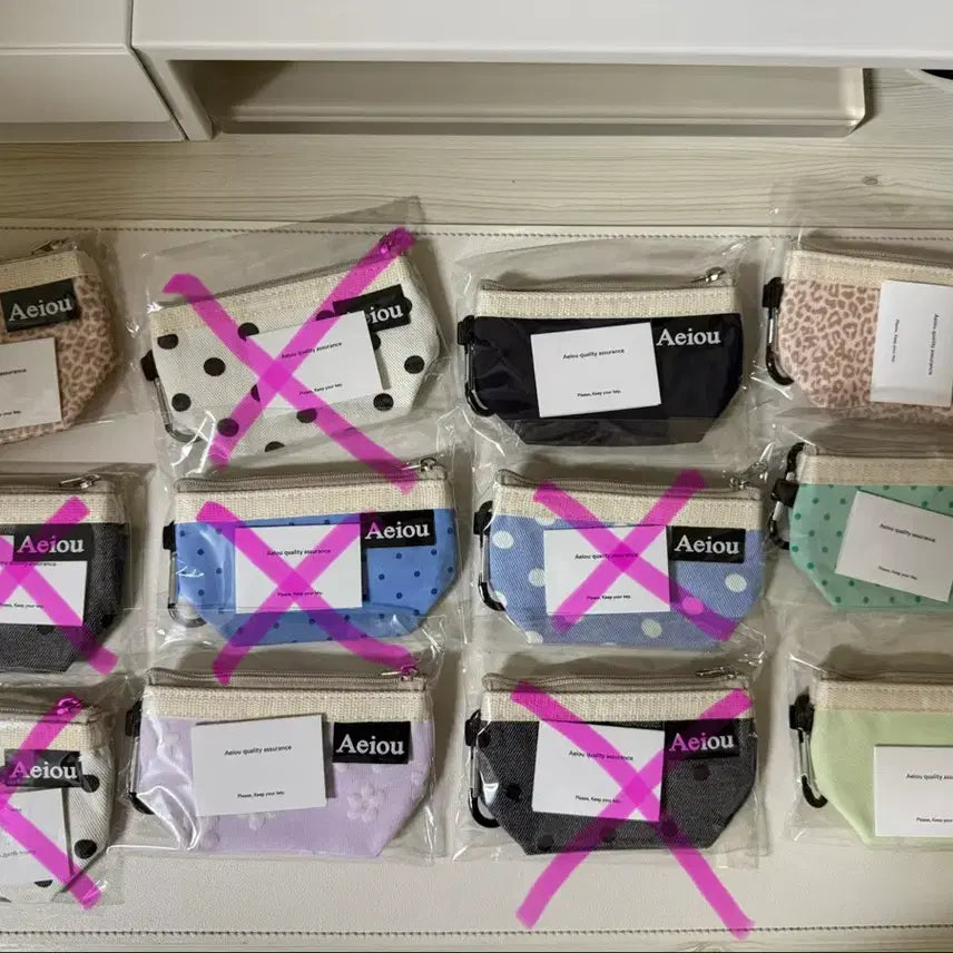 [BUNJANG] AEIOU XS/S Size Pouch / 아에이오우 xs, s사이주 파우치