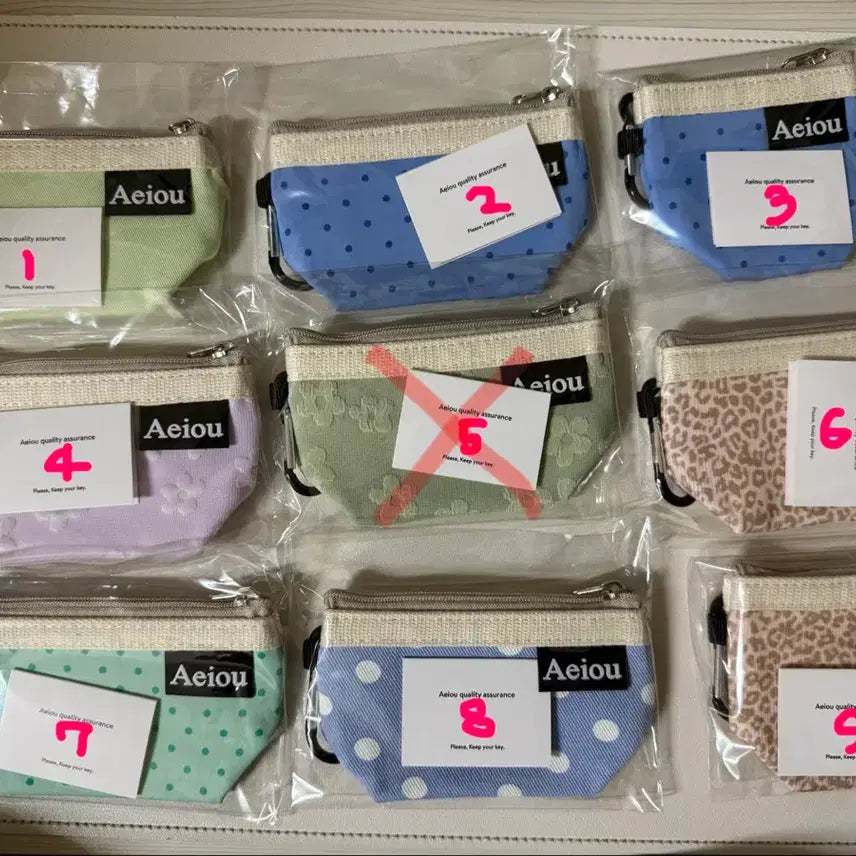 [BUNJANG] AEIOU XS/S Size Pouch / 아에이오우 xs, s 사이즈 파우치