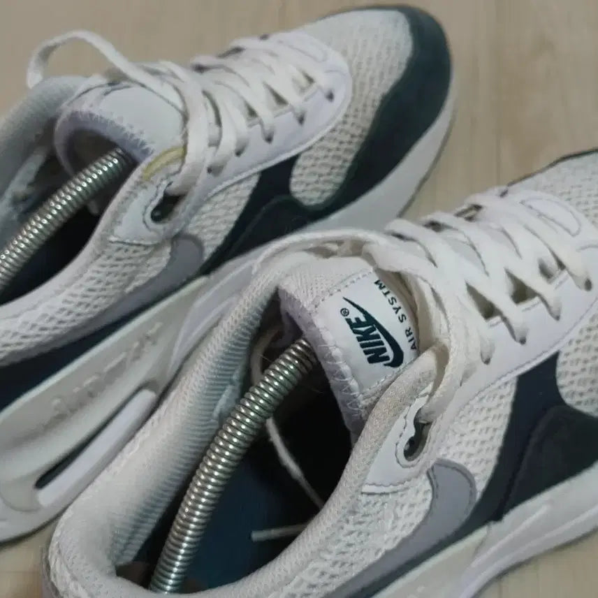 [BUNJANG] Nike Air Max System 240 Sneakers / 나이키 에어맥스 시스템 240사이즈