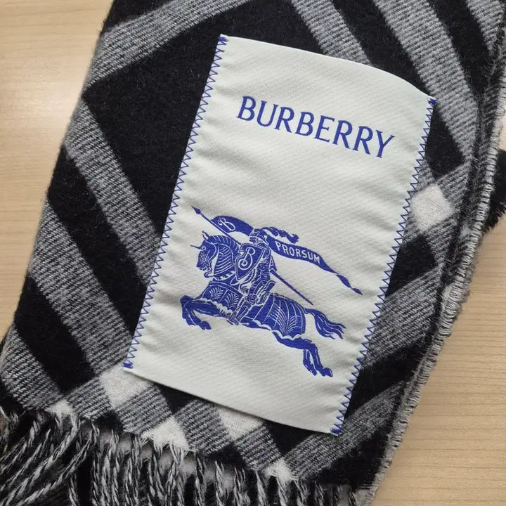 [BUNJANG] Burberry Scarf / 버버리 스카프 판매합니다