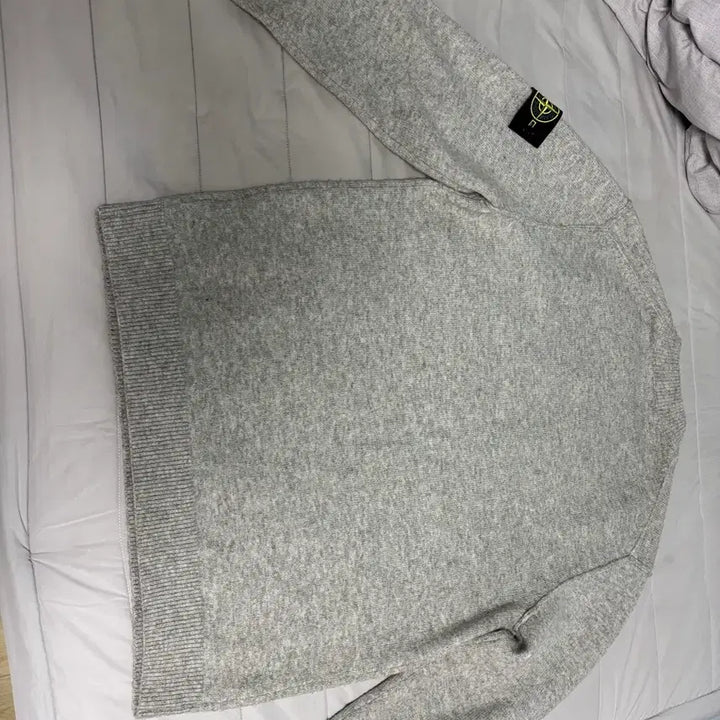 [BUNJANG] Stone Island Gray Knit Sweater / 스톤아일랜드 그레이 니트