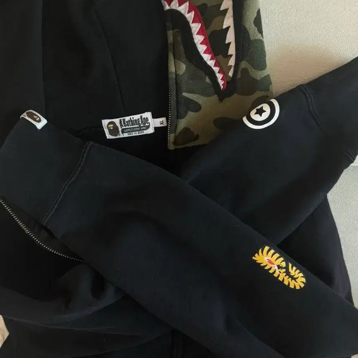 [BUNJANG] BAPE Shark Hoodie XL / 베이프 샤크 후드집업