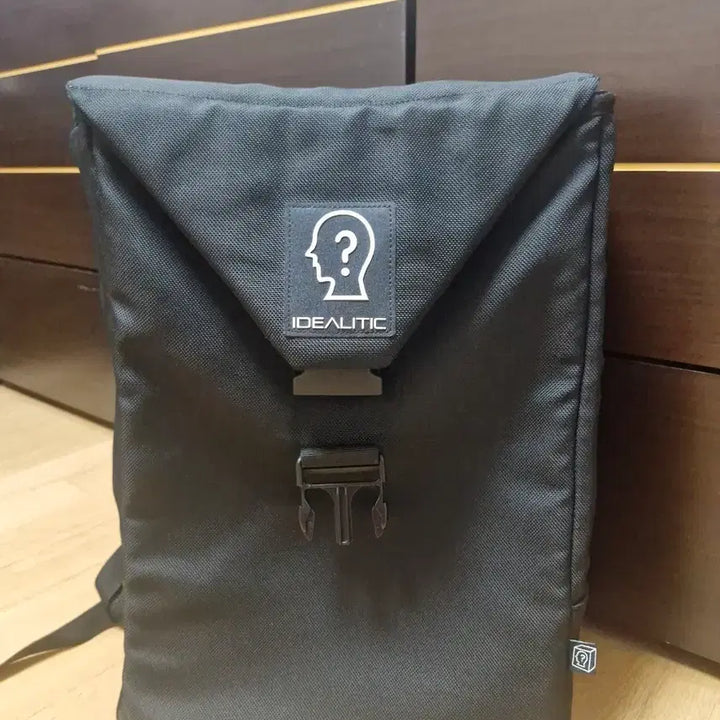 [BUNJANG] IDEALITIC Black Backpack / IDEALITIC 블랙 백팩