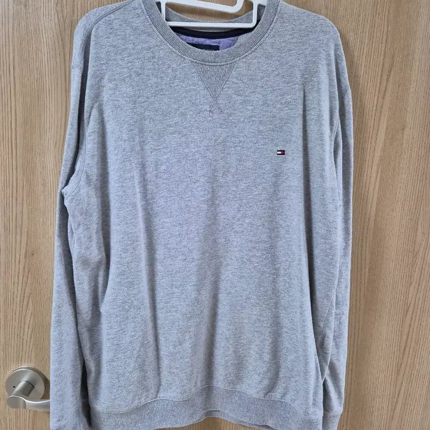 [BUNJANG] Tommy Hilfiger Sweatshirt Grey / 타미힐피거 맨투맨 티셔츠 회색