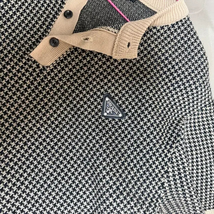 [BUNJANG] Prada Houndstooth Knit Sweater / 프라다 하운드투스 니트