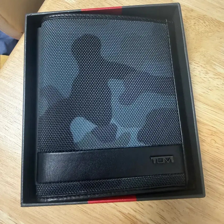 [BUNJANG] TUMI Passport Wallet / TUMI 투미 남성 여권지갑(택 제거 새상품)