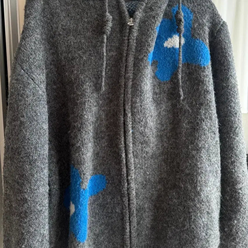 [BUNJANG] Aeae Daisy Knit Hoodie / Aeae 데이지 니트 후디 2사이즈