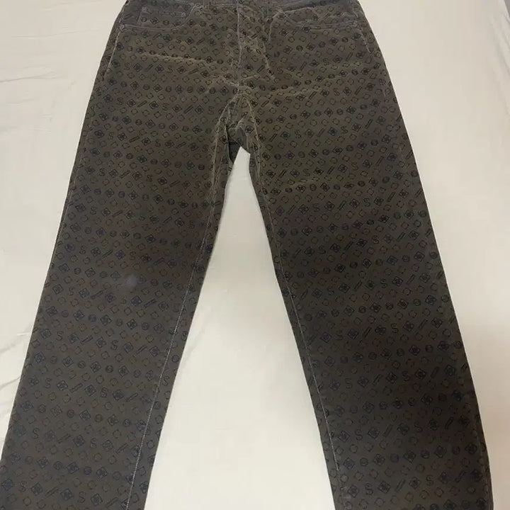 [BUNJANG] Supreme Flock Loose Fit Denim Black 34 Size / 슈프림 플록 루즈 핏 데님 블랙 24FW 34사이즈