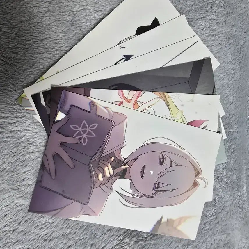 [BUNJANG] Isegye Idol Postcard Set / 이세계아이돌 엽서 세트