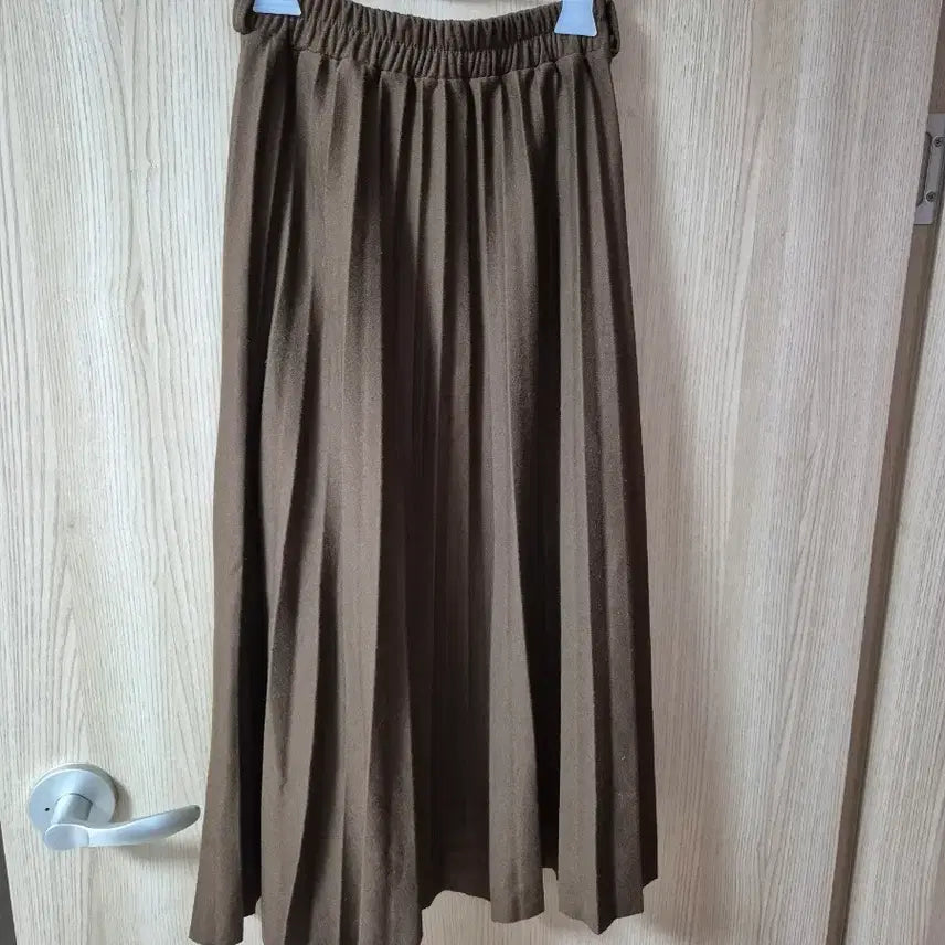[BUNJANG] Brown Pleated Long Skirt / 브라운 플리츠 롱 스커트 프리사이즈밴딩