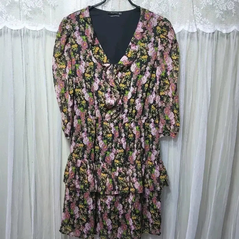 [BUNJANG] Reneyvon Floral Pattern Mini Dress / 레니본Reserved 플라워 패턴 캉캉 미니 원피스
