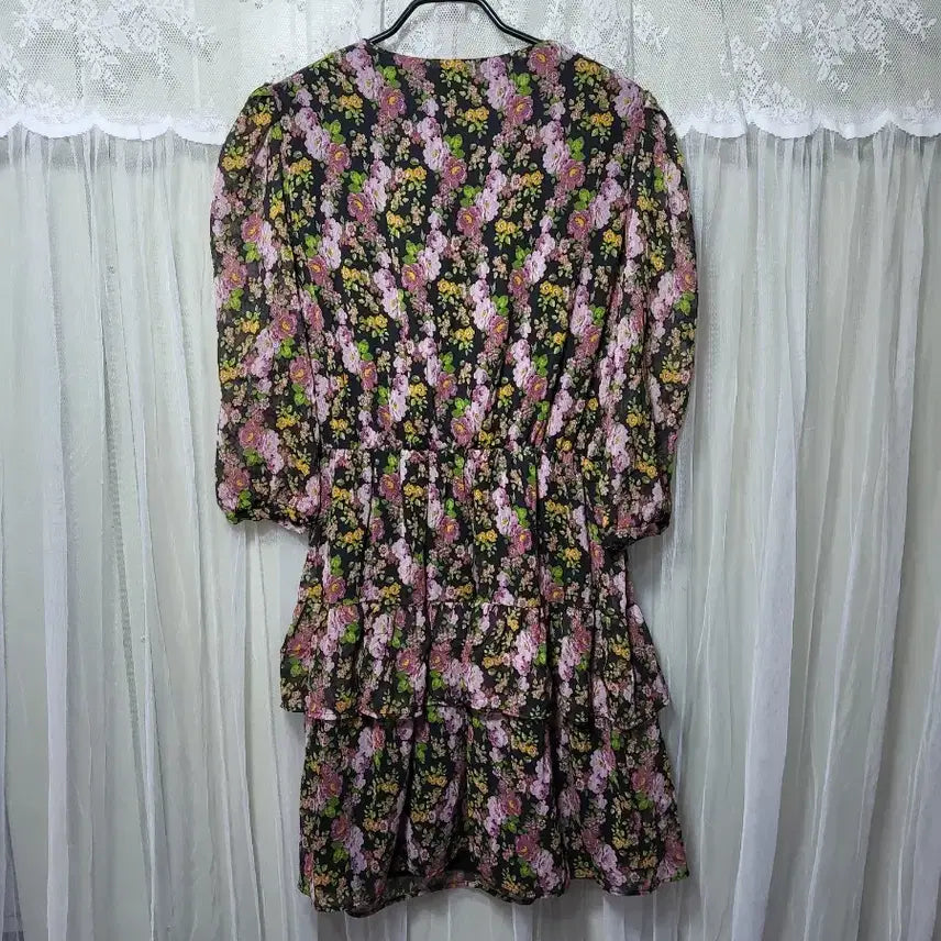[BUNJANG] Reneyvon Floral Pattern Mini Dress / 레니본Reserved 플라워 패턴 캉캉 미니 원피스