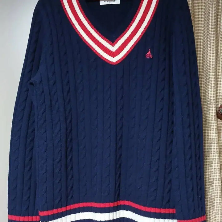 [BUNJANG] BEANPOLE Cable Knit Sweater / 빈폴 BEANPOLE 브이넥 케이블 니트 100 네이비 배색