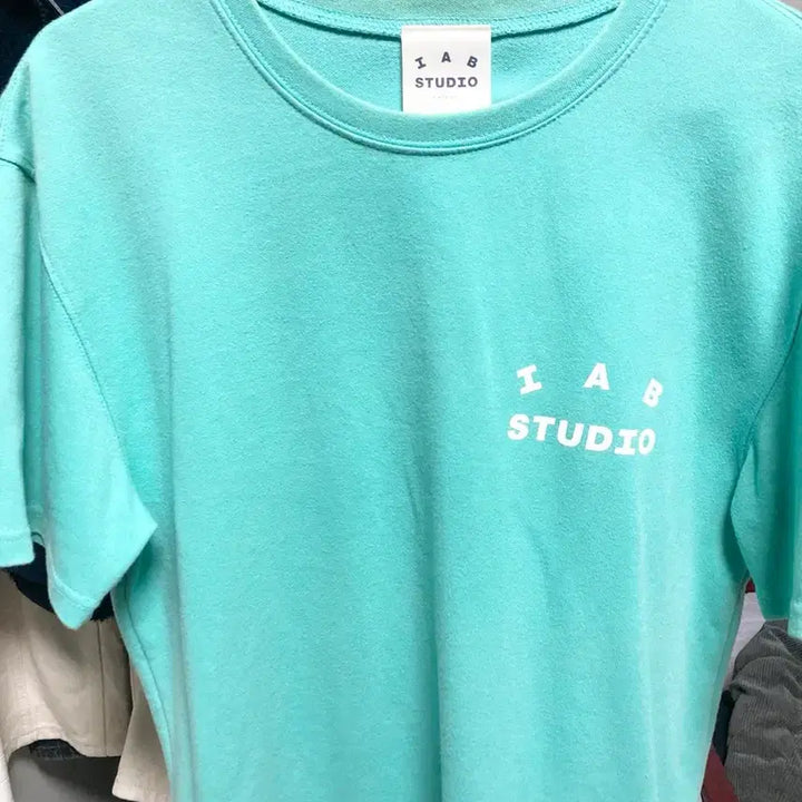 [BUNJANG] IAB Studio Aqua Green T-shirt M / 아이앱스튜디오 티셔츠 아쿠아 그린 M