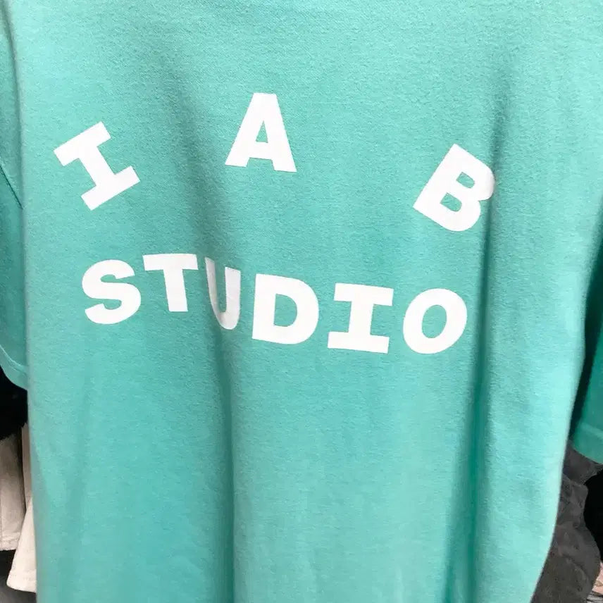[BUNJANG] IAB Studio Aqua Green T-shirt M / 아이앱스튜디오 티셔츠 아쿠아 그린 M