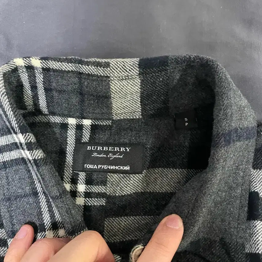 [BUNJANG] Burberry x Gosha Flannel Half-and-Half Shirt / [XS,S] 버버리 x 고샤 플란넬 반반 셔츠