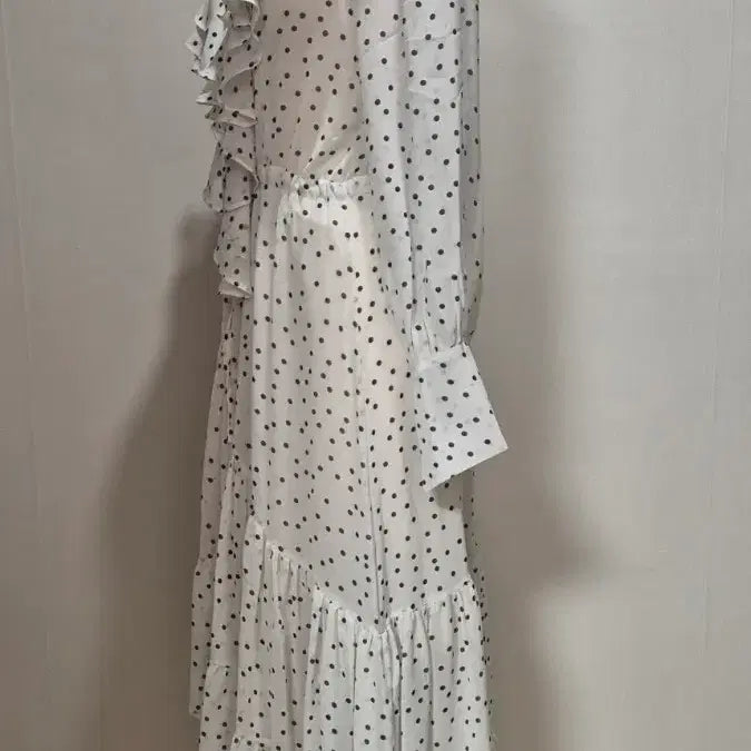 [BUNJANG] White Black Dot Long Dress / 화이트 블랙 도트 롱 원피스 66-77 op2