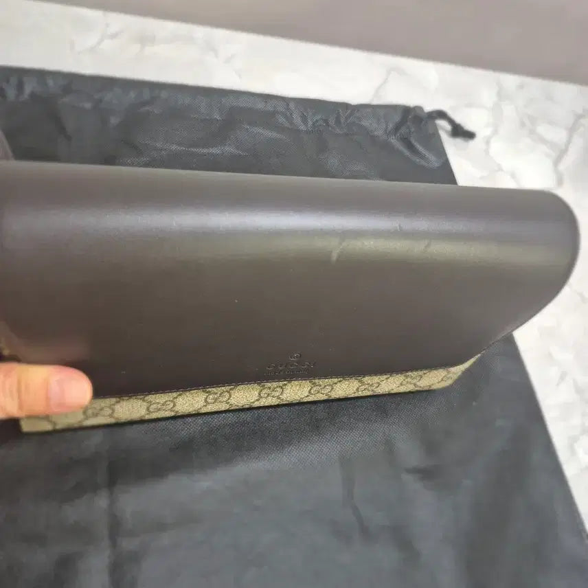[BUNJANG] Gucci GG Supreme Clutch Bag Brown / 구찌 GG 수프림 클러치백 브라운