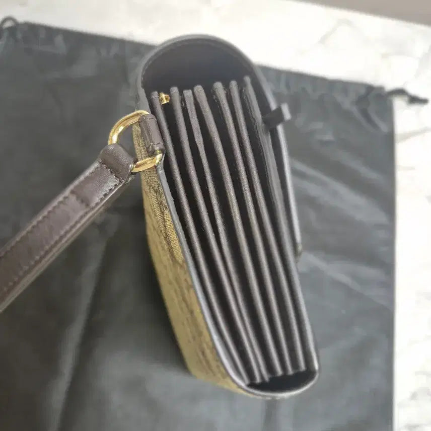 [BUNJANG] Gucci GG Supreme Clutch Bag Brown / 구찌 GG 수프림 클러치백 브라운