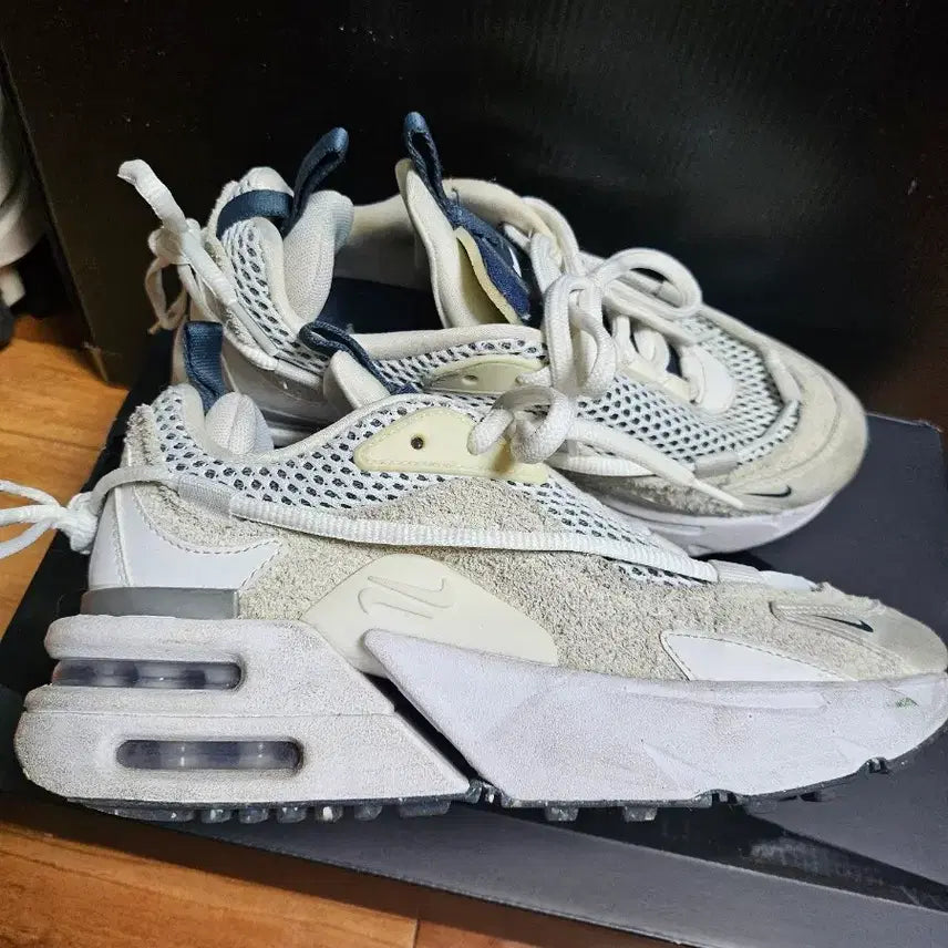 [BUNJANG] Nike Sneakers (230mm) / 나이키 운동화230사이즈