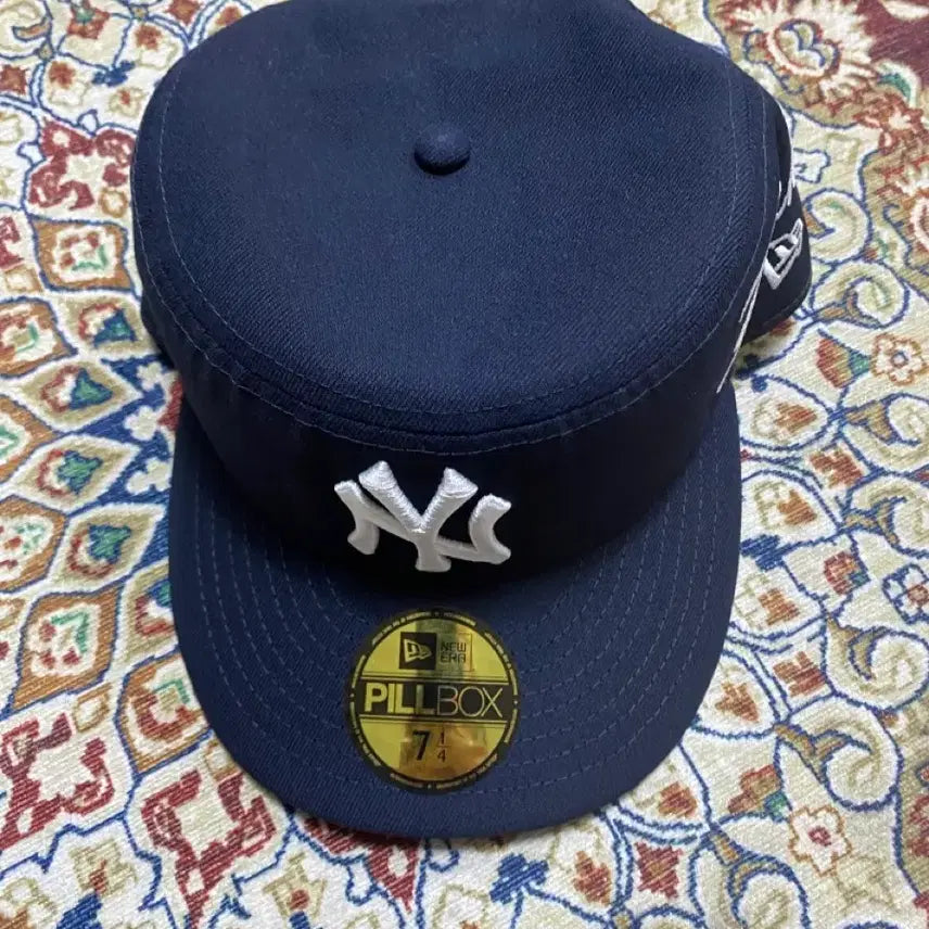 [BUNJANG] New Era Yankees Navy Fitted Cap / 뉴에라 필박스 양키스 네이비 7 1/4