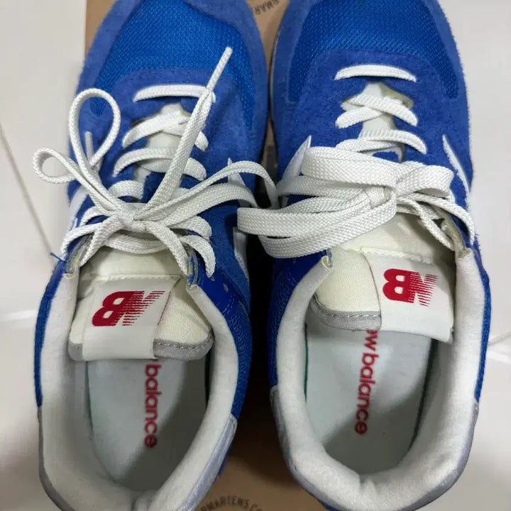 [BUNJANG] New Balance 574 Heritage Blue White Sneakers / [275] 뉴발란스 574 헤리티지 블루 화이트