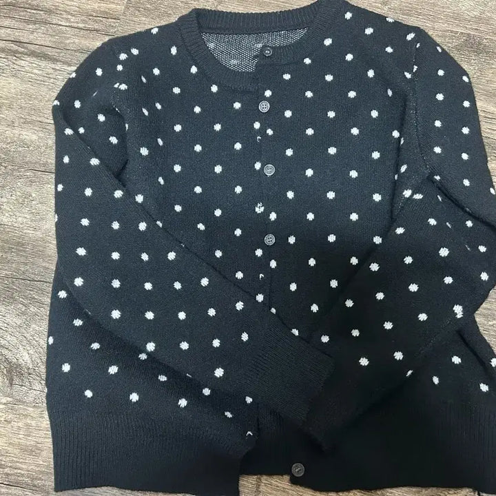 [SOLD OUT] 도트 니트 긴팔 블랙 가디건