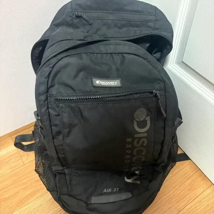 [BUNJANG] Discovery Like Air Z Backpack Black / 디스커버리 라이크에어 Z 백팩 블랙
