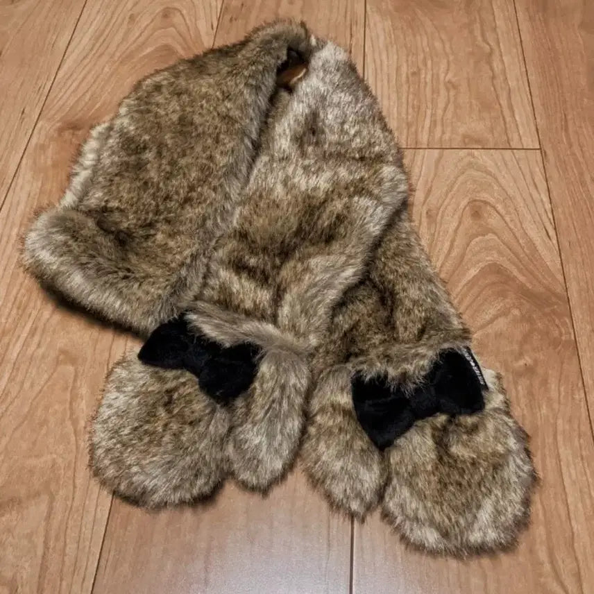 [BUNJANG] Latte Girl Ribbon Fur Muffler / 라떼갸루 퍼 목도리 리본 머플러