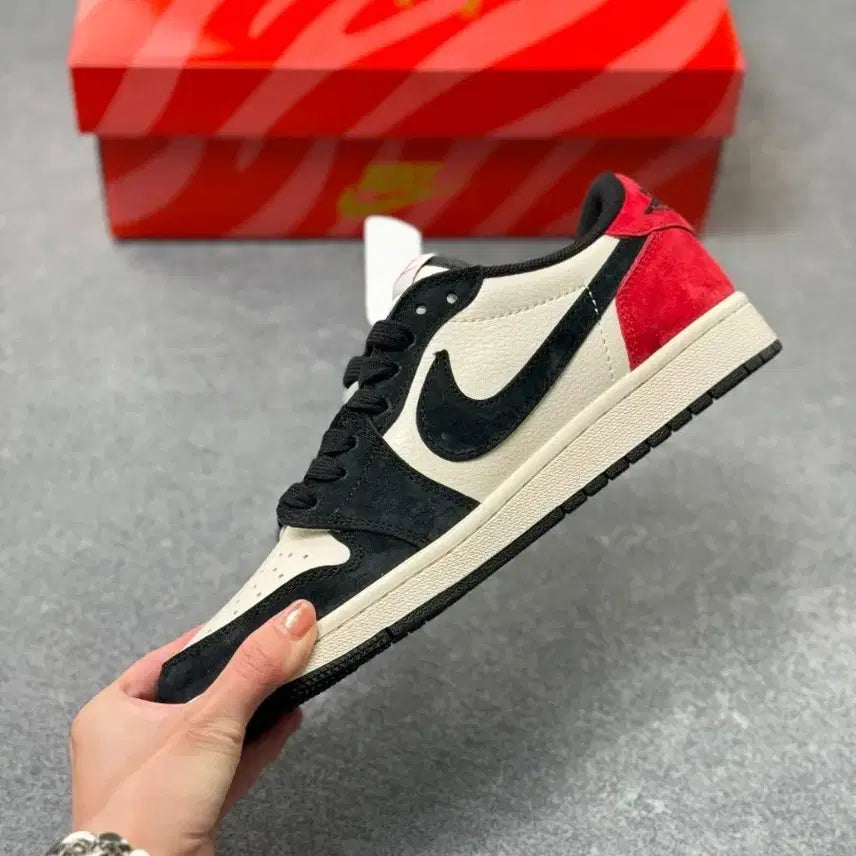 [BUNJANG] Red High-Top Sneakers Size 265mm (EU 42) / 내 띠년을 위한 빨간 로탑 운동화
