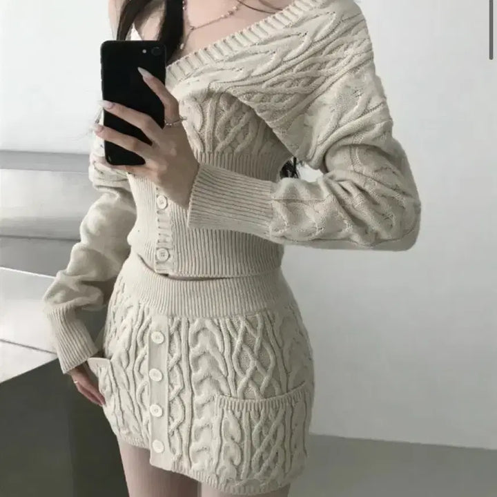 [BUNJANG] Kohee Hilda Cable Knit Cardigan / 고희 힐다 가디건