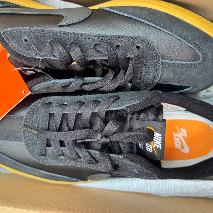 [BUNJANG] Nike SB FC Classic Black Sneakers / 나이키 SB FC 클래식 블랙 265mm 새상품