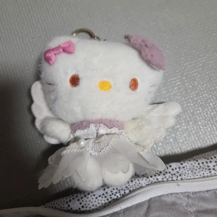 [BUNJANG] Hello Kitty Angel Doll Keychain / 헬로키티 천사 인형 키링 팝니다.