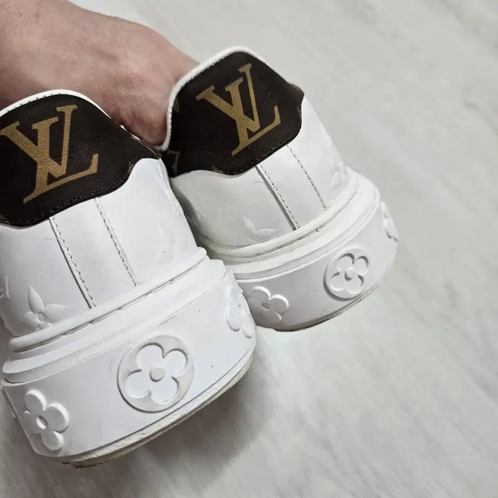 [BUNJANG] Louis Vuitton Time Out Sneakers 35 / 루이비통 타임아웃 스니커즈 35